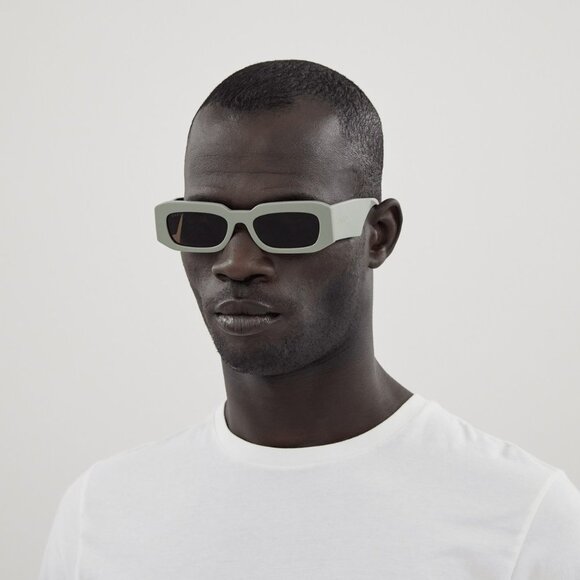 Gucci GG1426S 004 BRAND NEW Sunglasses Solid Sage Brown Unisex Rectangle - Picture 7 of 14